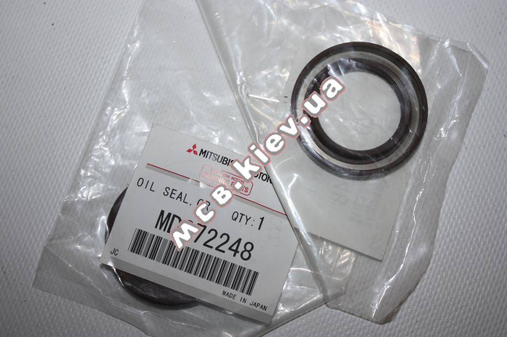 ������� ��������� �������� Space Star 1.6 MC MD372248