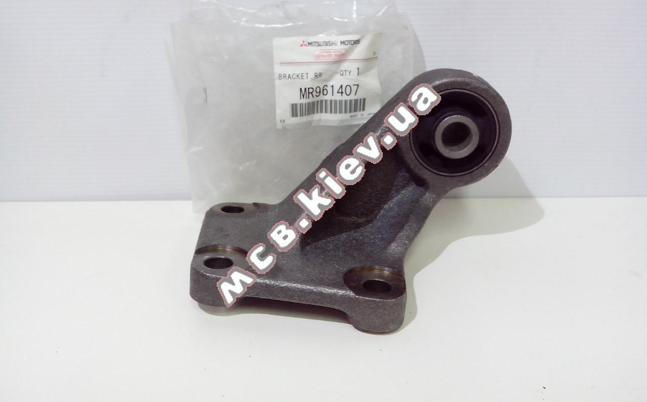 ����� ������������� ����� Outlander MC MR961407